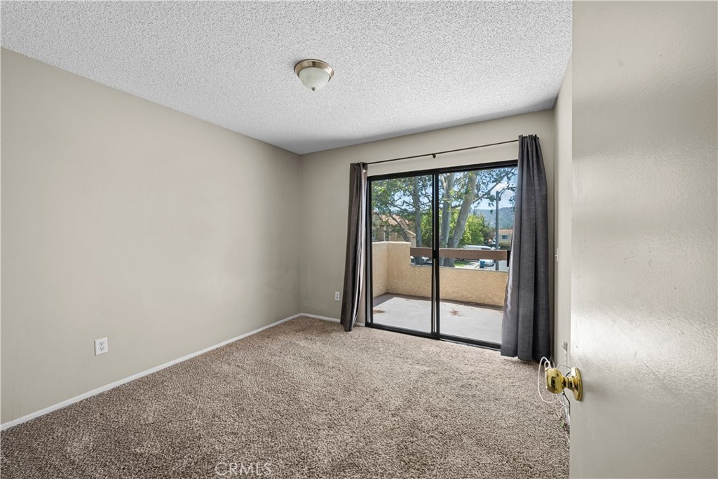2224 Oak Haven