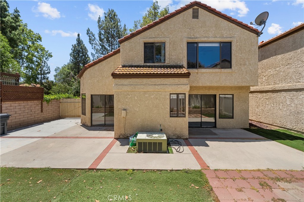 2224 Oak Haven