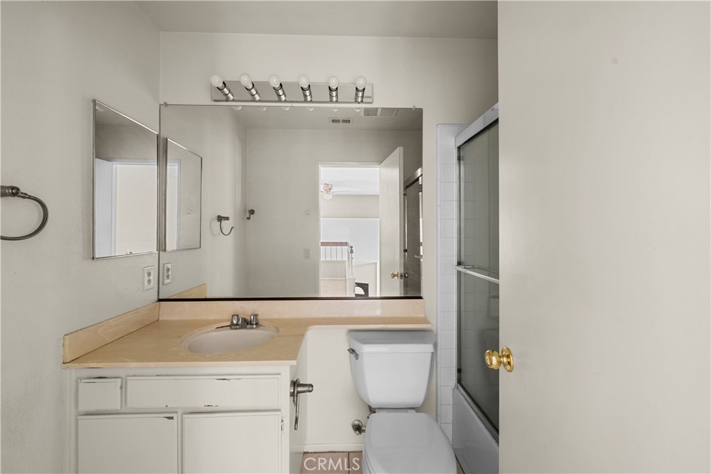 2224 Oak Haven