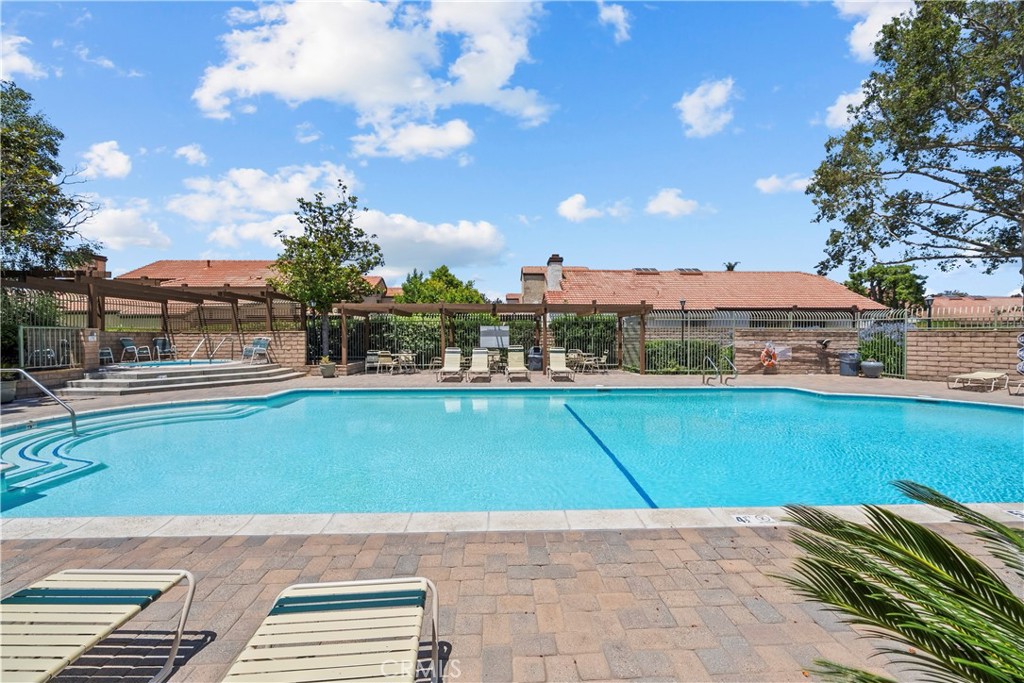 2224 Oak Haven