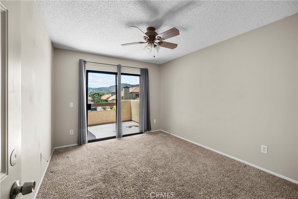 2224 Oak Haven