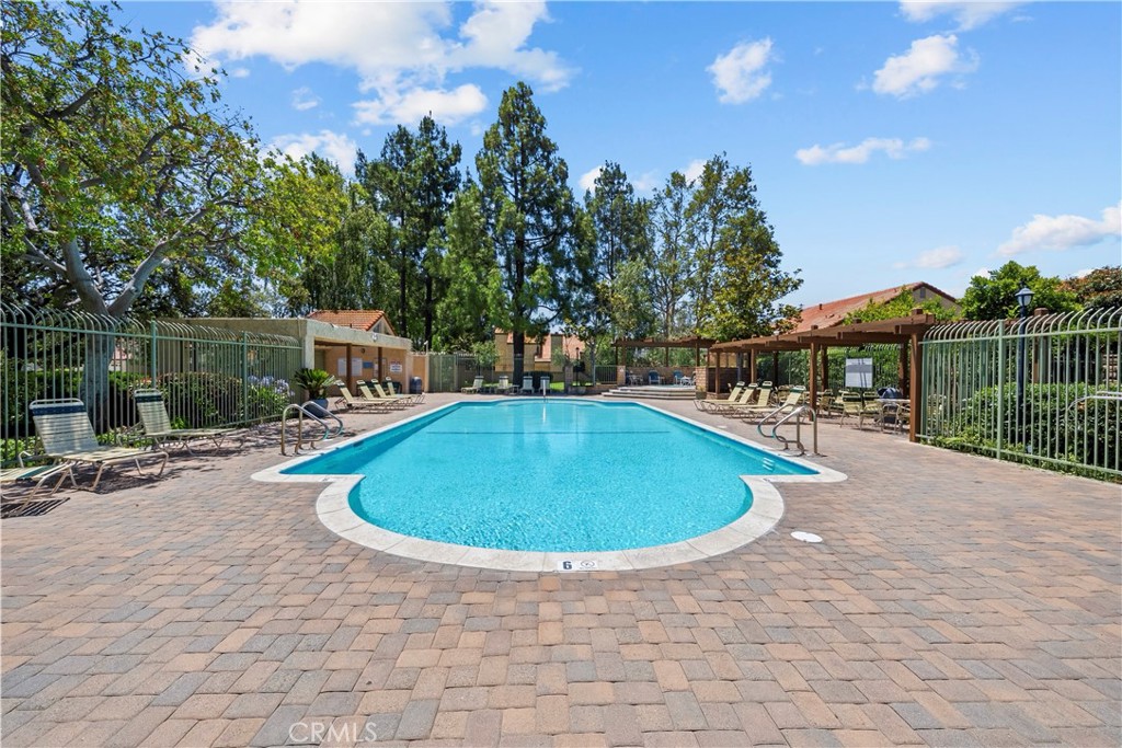 2224 Oak Haven