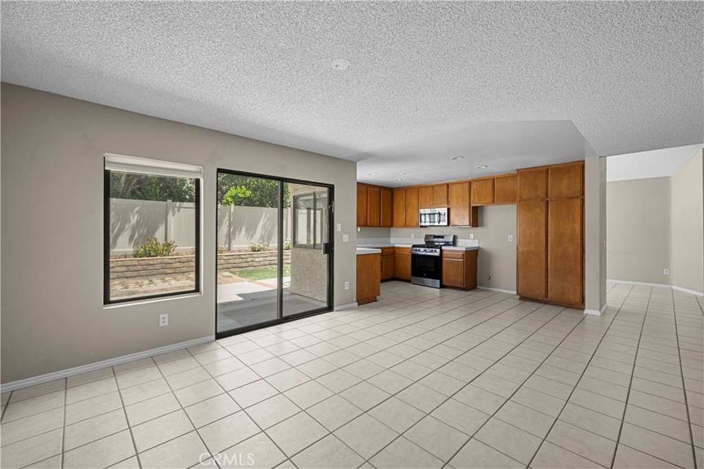 2224 Oak Haven