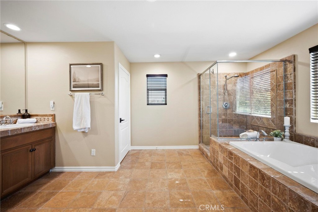 8501 Browns Creek Ln