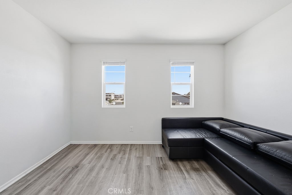 4384 W Avenue J-5