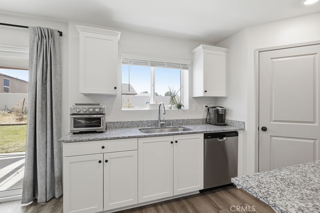 4384 W Avenue J-5