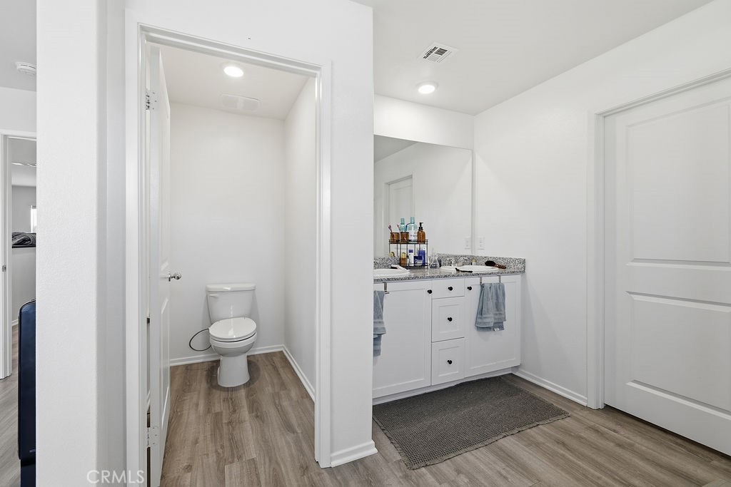 4384 W Avenue J-5