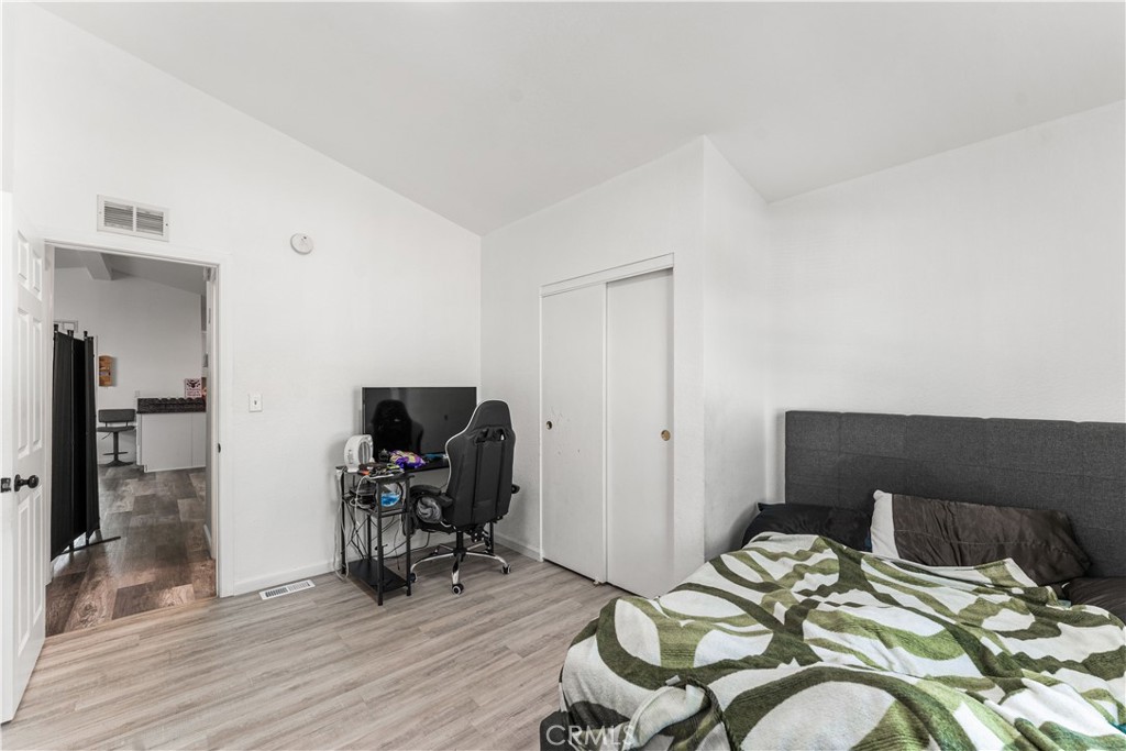 5711 Columbia Way 127