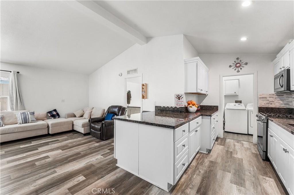 5711 Columbia Way 127