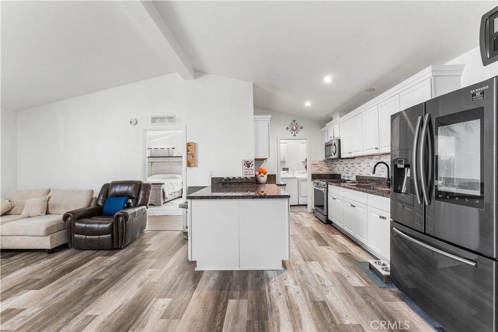 5711 Columbia Way 127