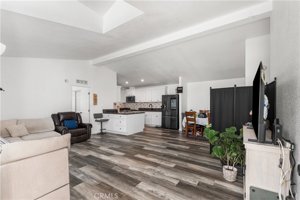 5711 Columbia Way 127