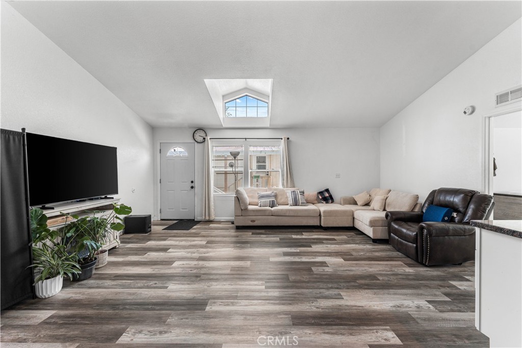 5711 Columbia Way 127