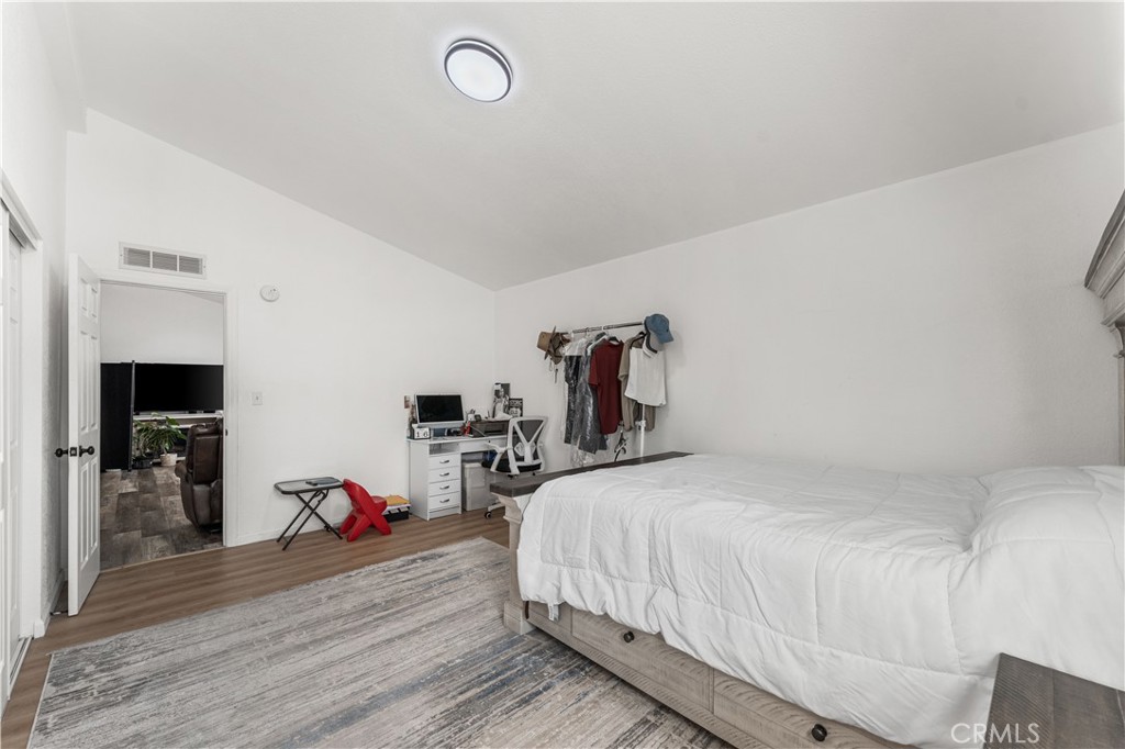 5711 Columbia Way 127