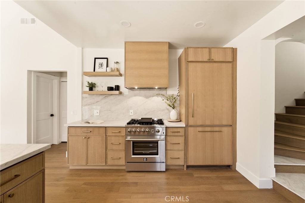 5136 Rockland