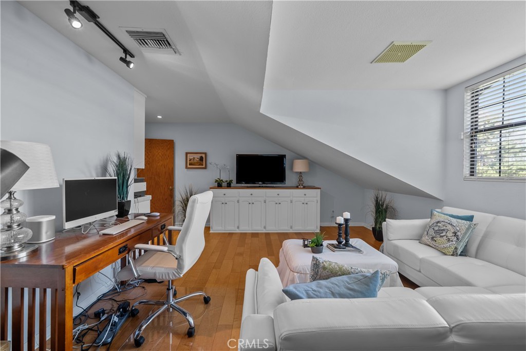 4721 W Avenue M14