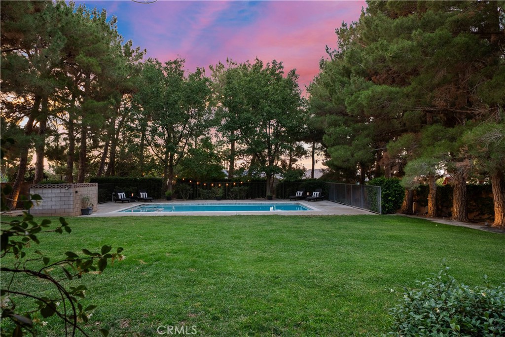 4721 W Avenue M14