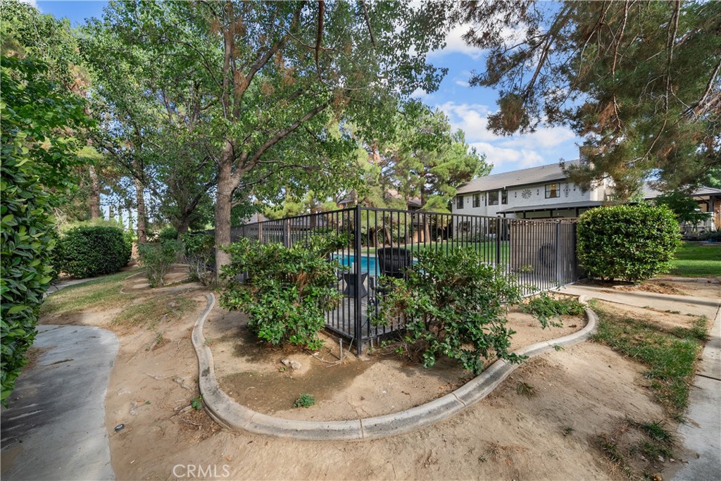 4721 W Avenue M14