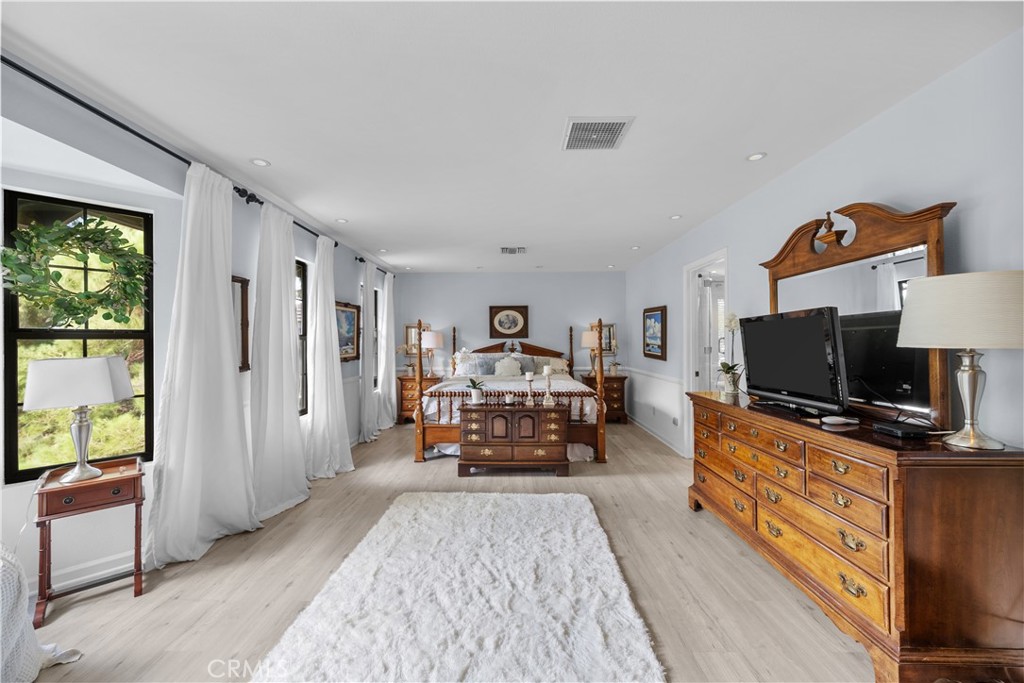 4721 W Avenue M14