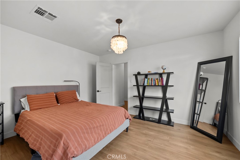 6946 Alcove