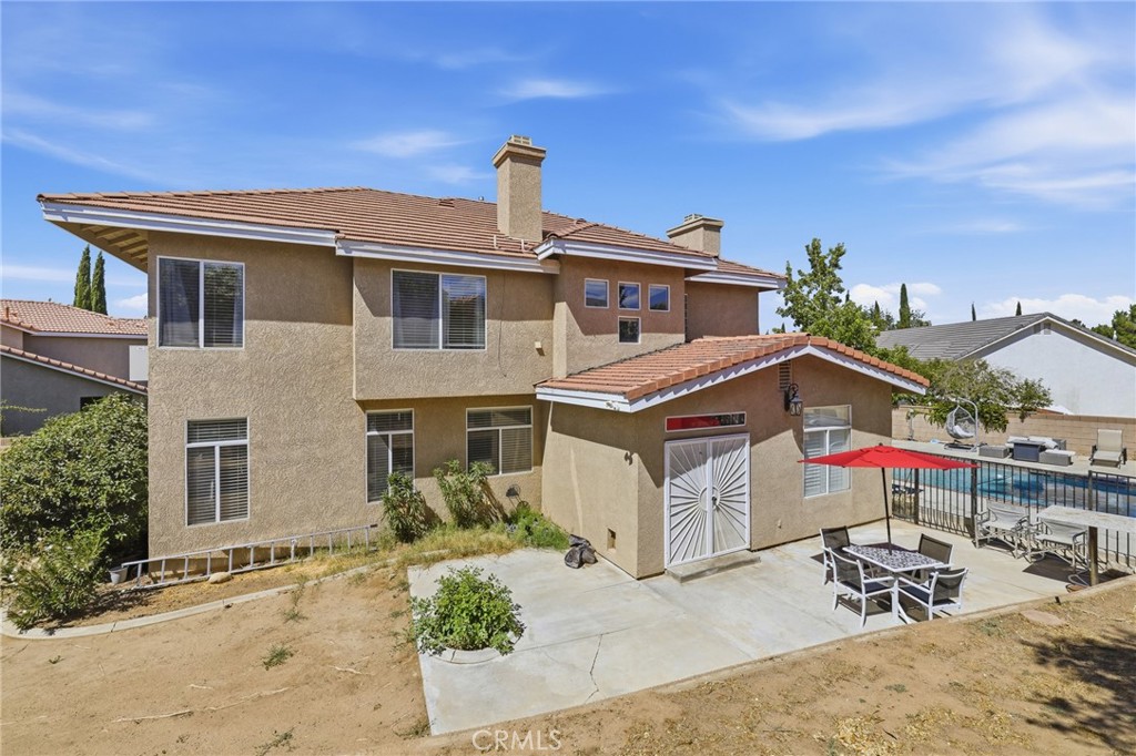 42103 Desert Hill Drive