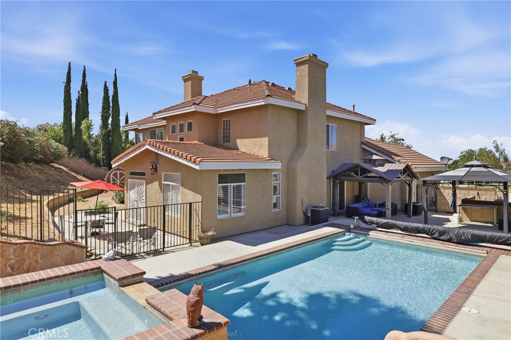 42103 Desert Hill Drive
