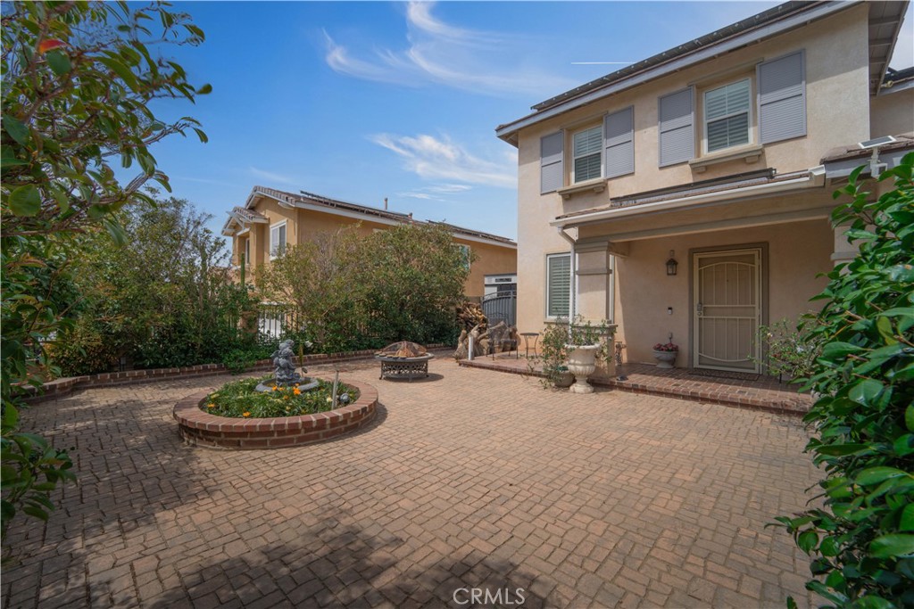 38332 Hillcrest Drive