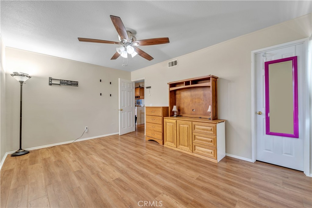 38332 Hillcrest Drive