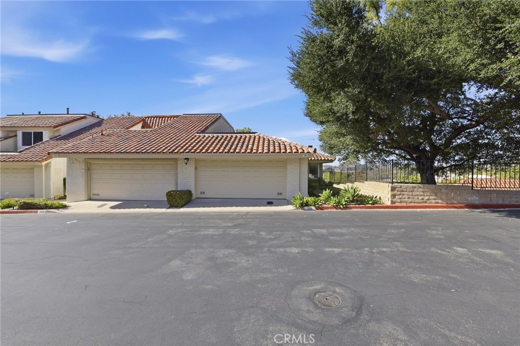 701 Blue Oak Avenue
