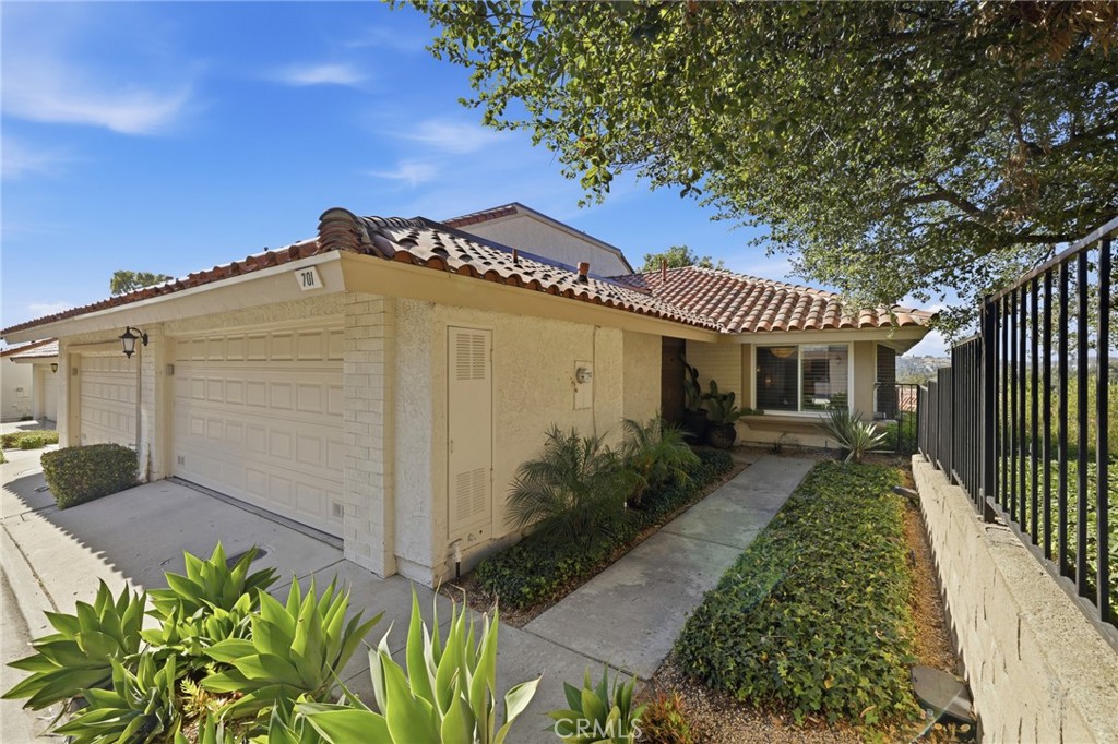 701 Blue Oak Avenue