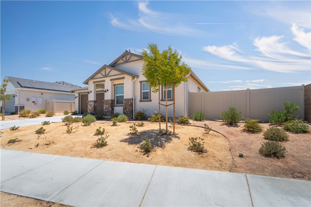 3230 Emerald Ln