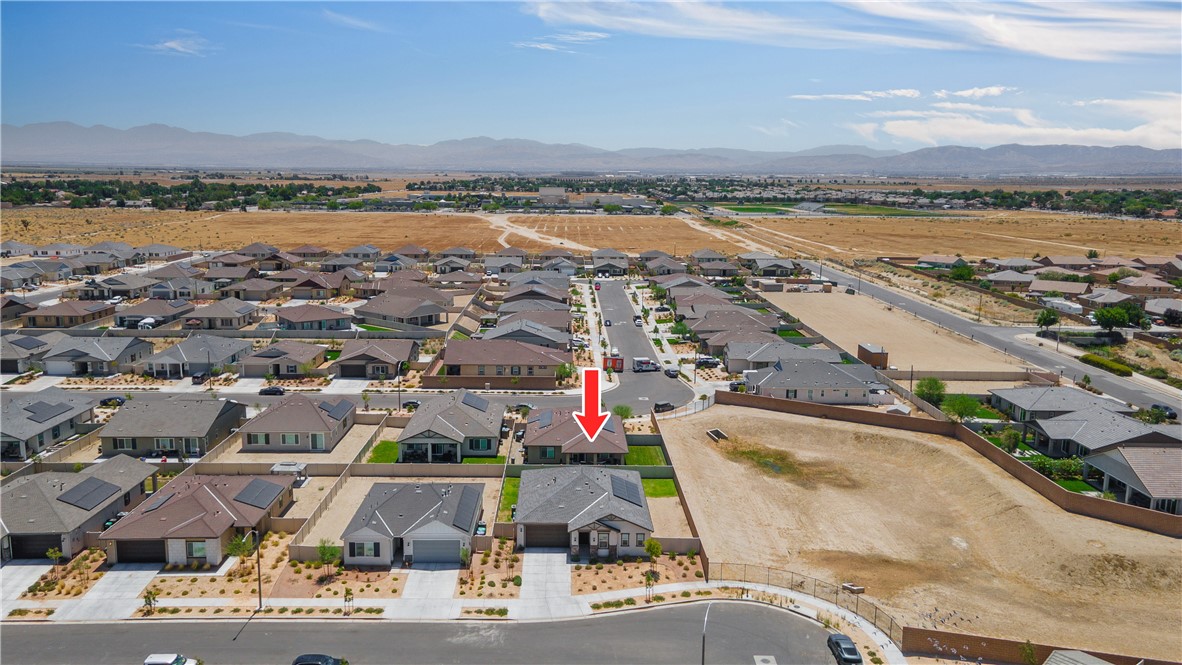 3230 Emerald Ln