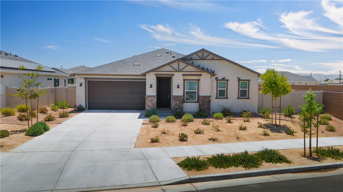 3230 Emerald Ln