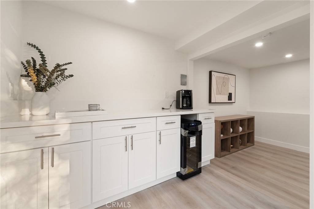 1637 N Alvarado