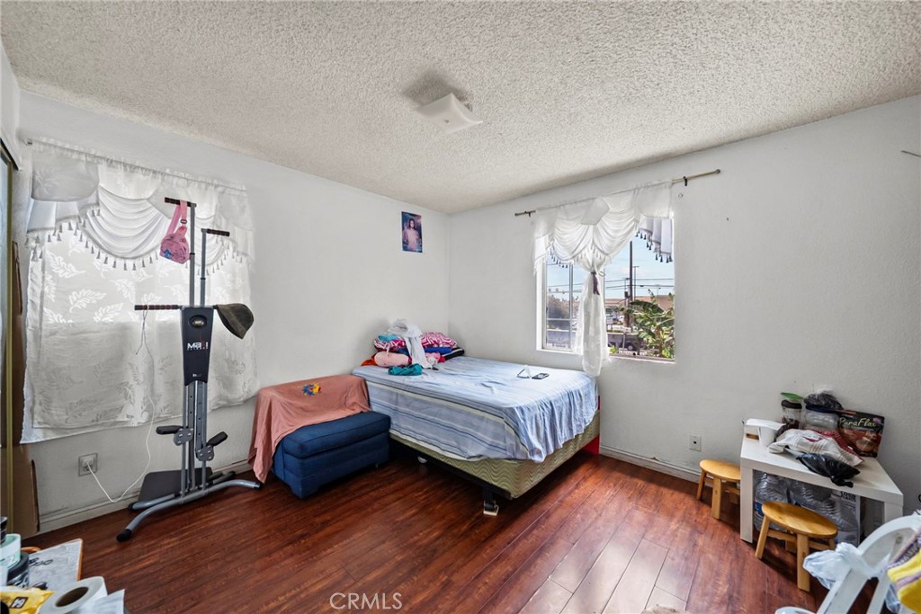1875 W Slauson Avenue