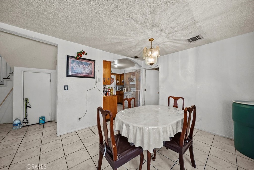 1875 W Slauson Avenue