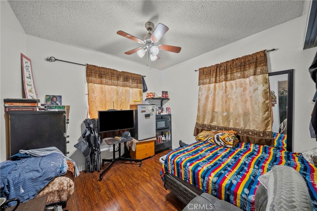 1875 W Slauson Avenue