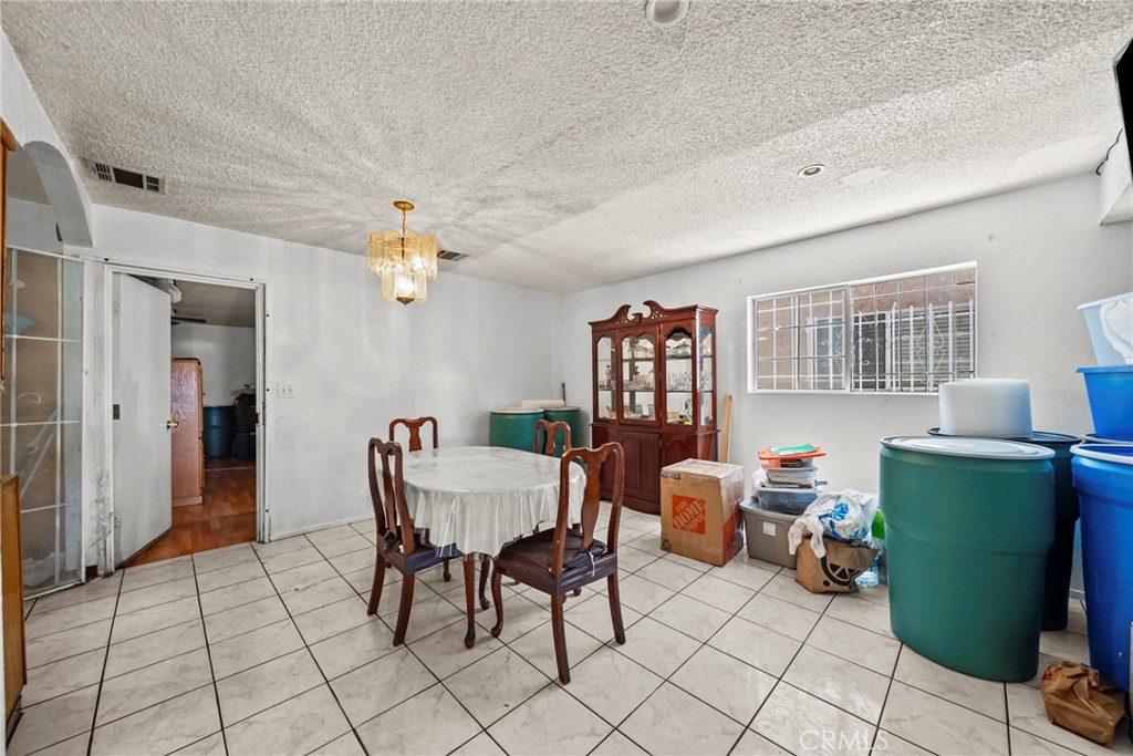 1875 W Slauson Avenue