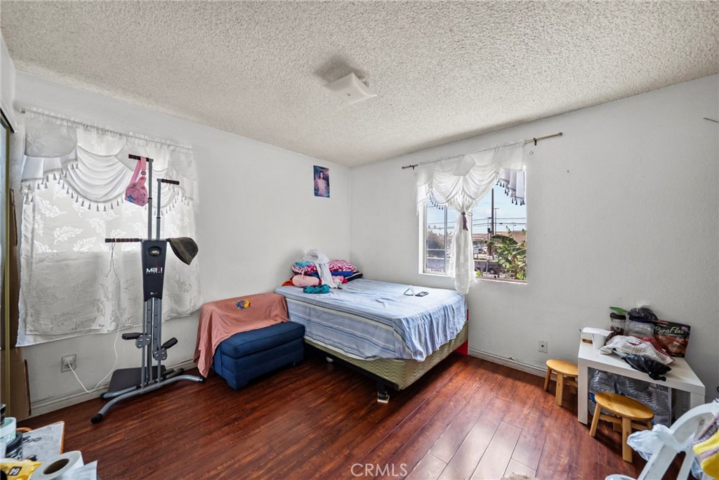 1875 W Slauson Avenue