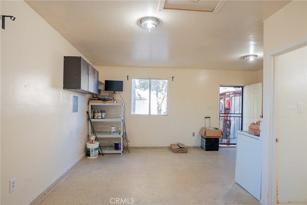 12821 Osborne