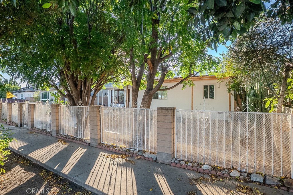 12821 Osborne