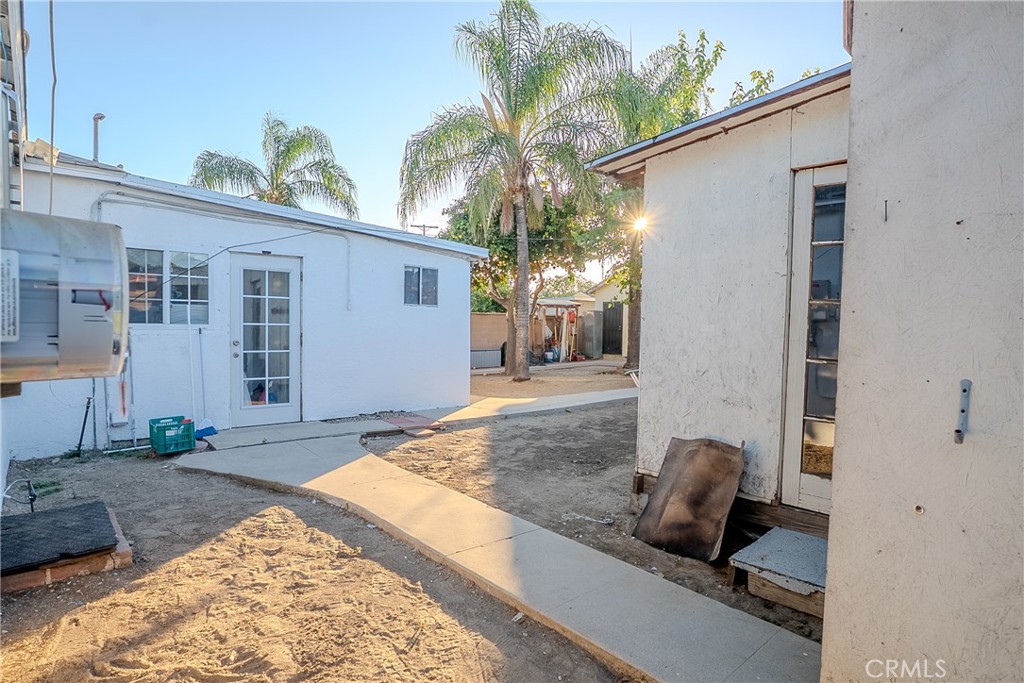 12821 Osborne