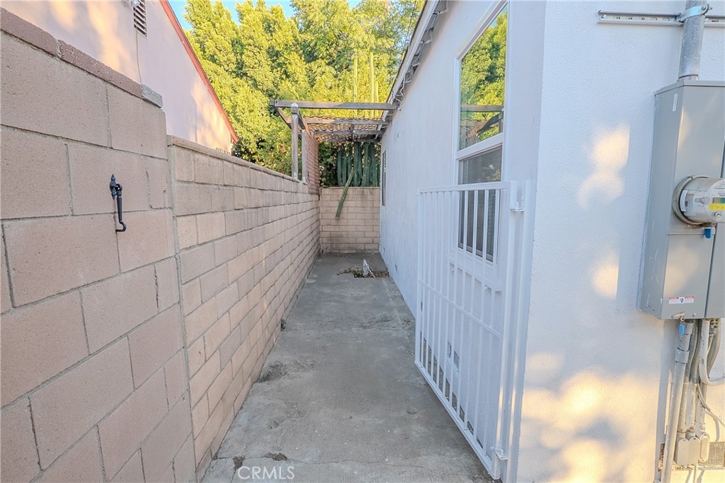 12821 Osborne