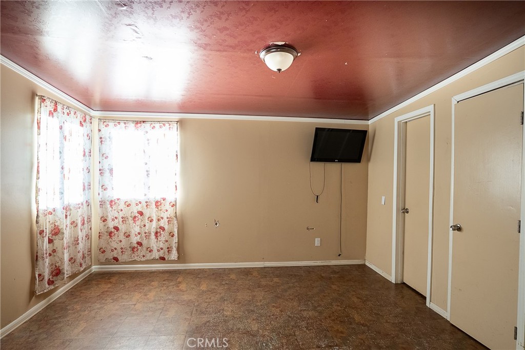 12821 Osborne