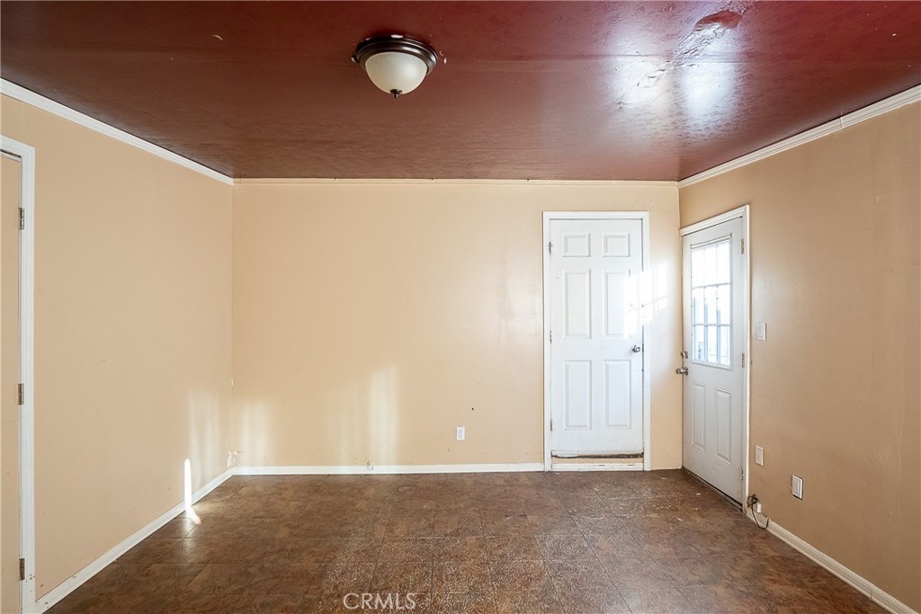 12821 Osborne