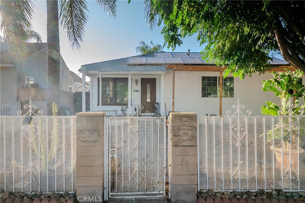 12821 Osborne