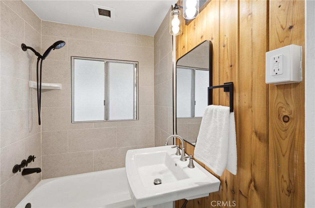 447 W Avenue 37