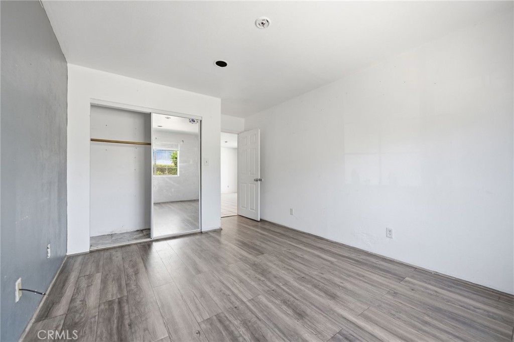 7914 Hillrose