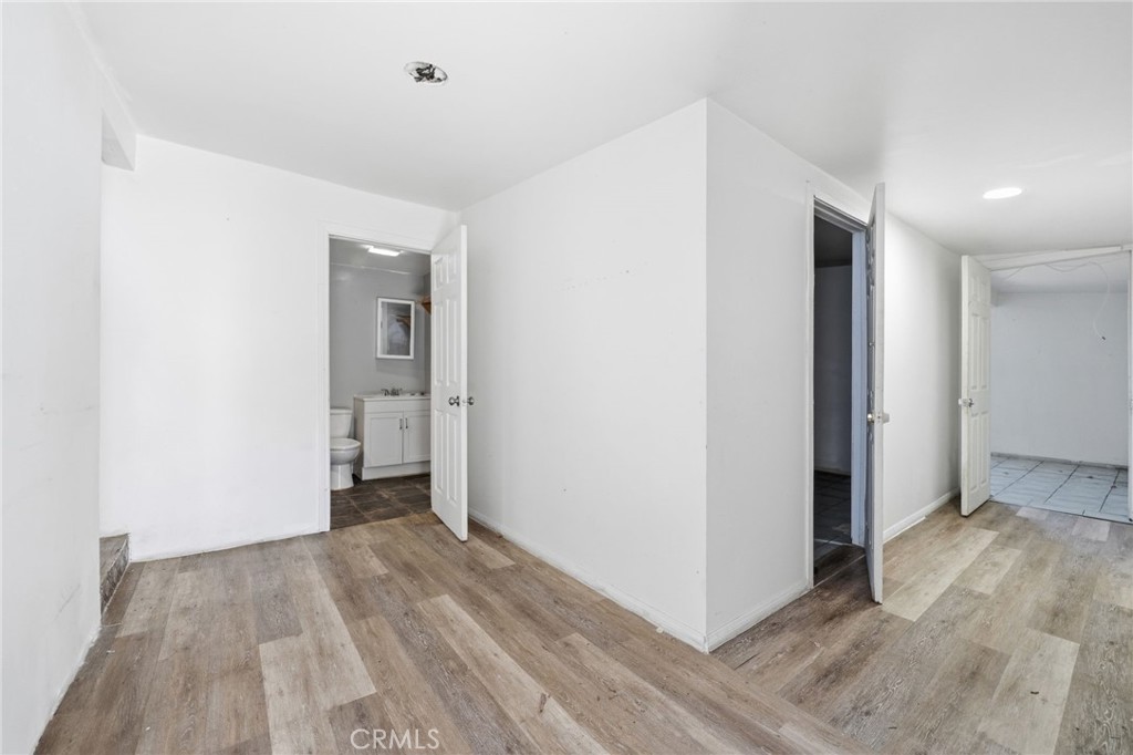 7914 Hillrose