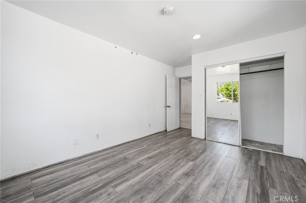 7914 Hillrose