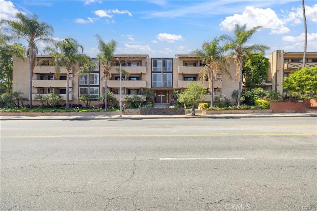17000 Burbank Boulevard 110